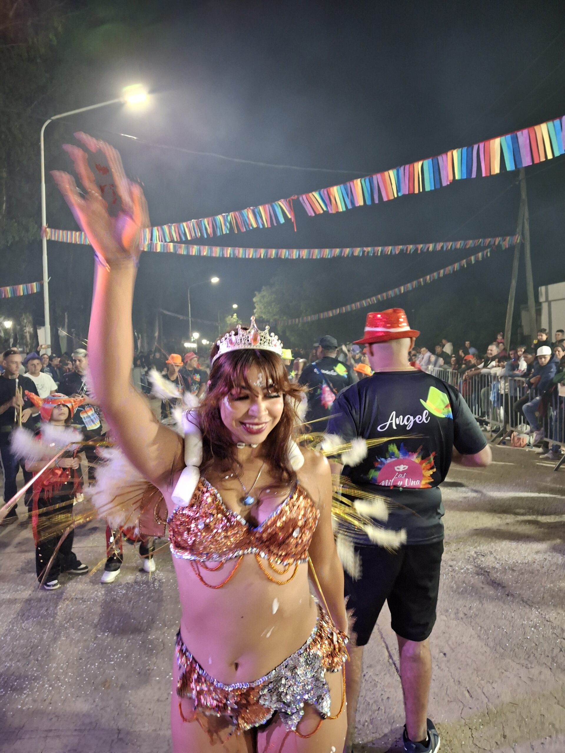 En una noche inolvidable, Bouwer volvió a celebrar su Carnaval 