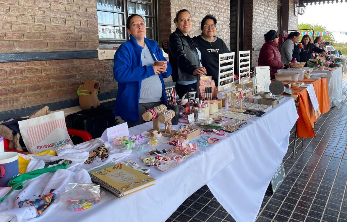 Bouwer celebra el Día de la Madre con una gran Feria de Artesanos y Emprendedores en la Estación