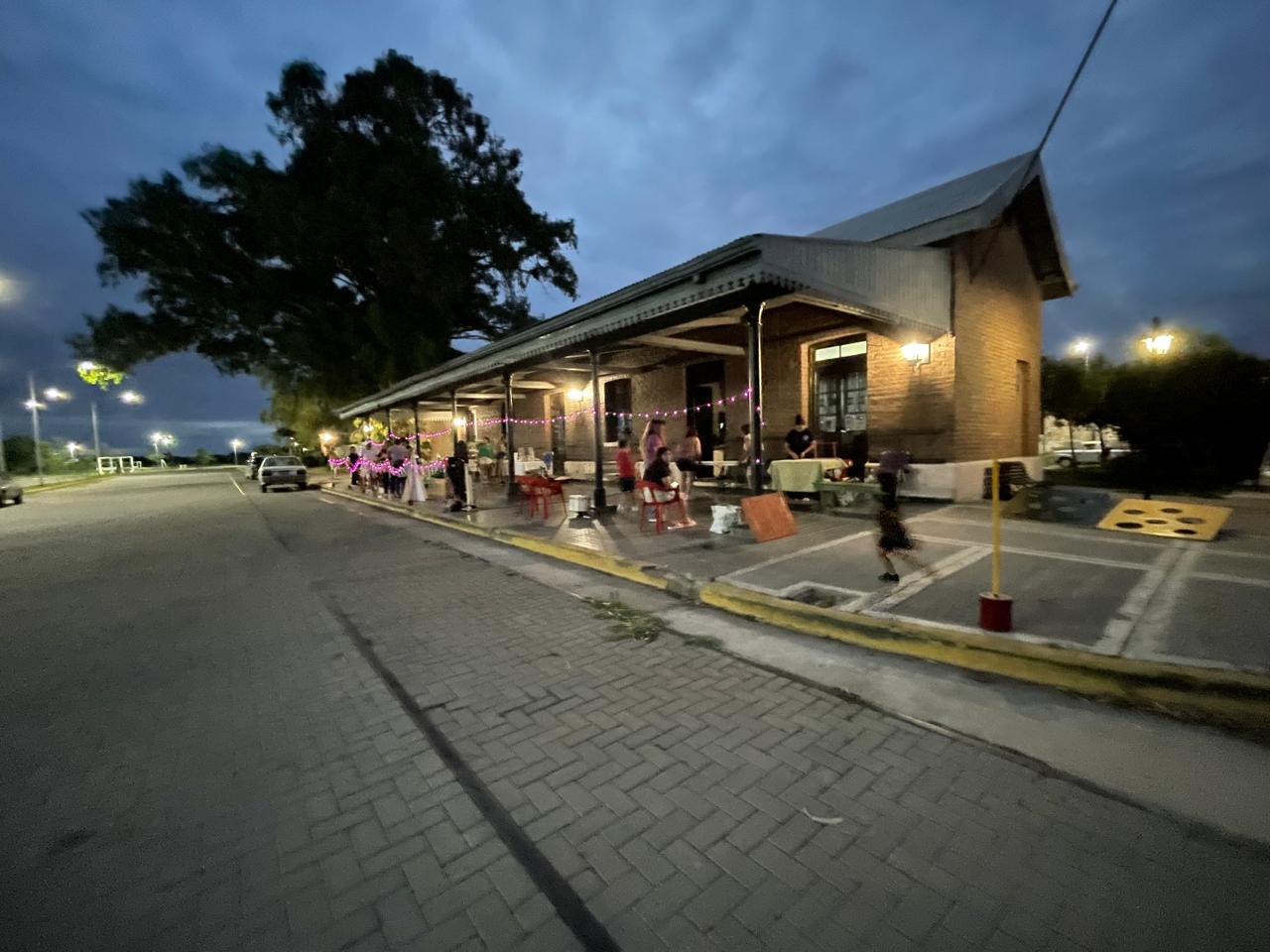 La Municipalidad de Bouwer invita a la edición del Día de la Mujer de la Feria de Artesanías y Emprendimientos en la Estación Cultural